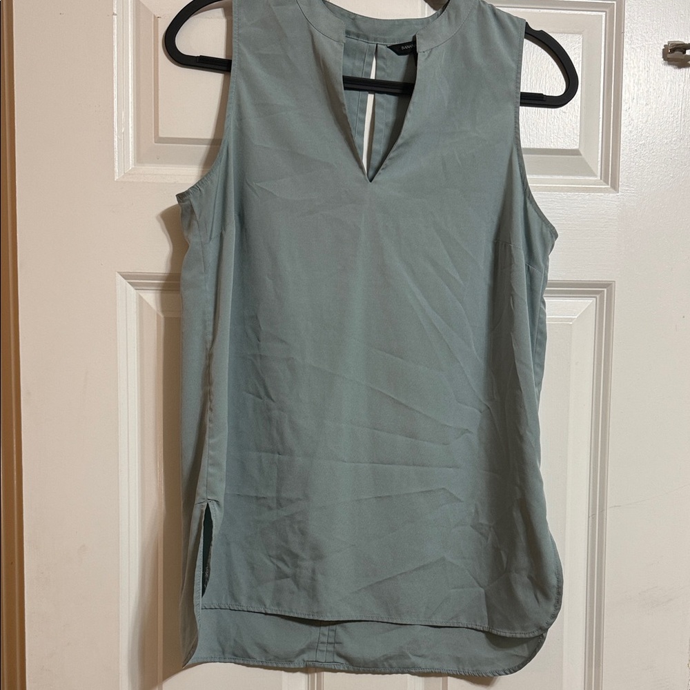 Banana Republic Sleeveless Teal Blouse